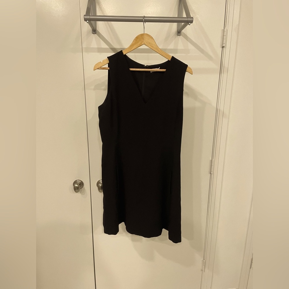 Vine v-neck fit and flare swing dress.